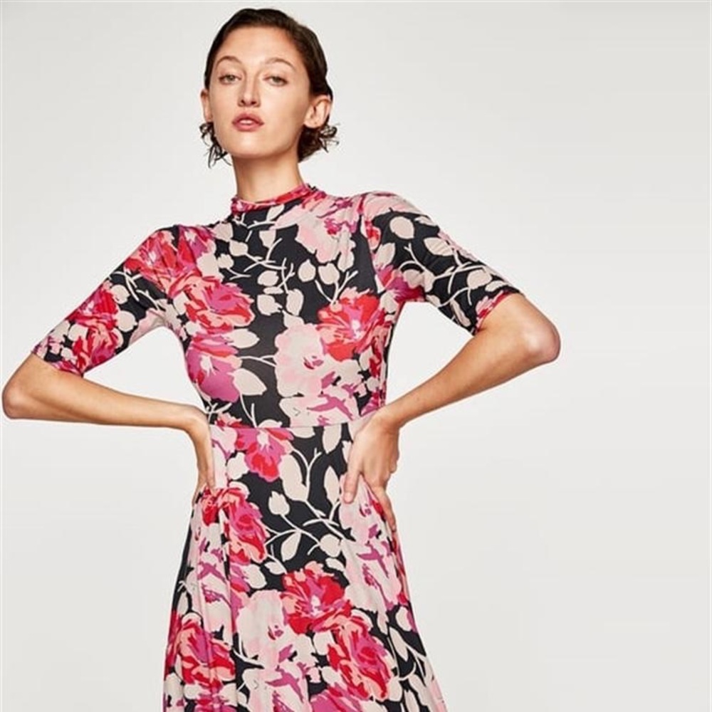 Amazingly sweet Zara dress - never worn out!